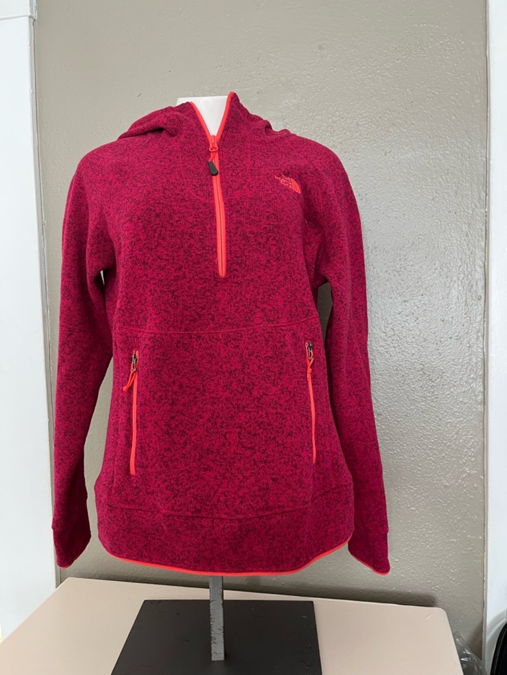 The North Face Crescent Sunshine 1/4 Zip Fleece Hoodie Pink Magenta Size L